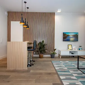Inpoint Central With Parking Available Cracovia